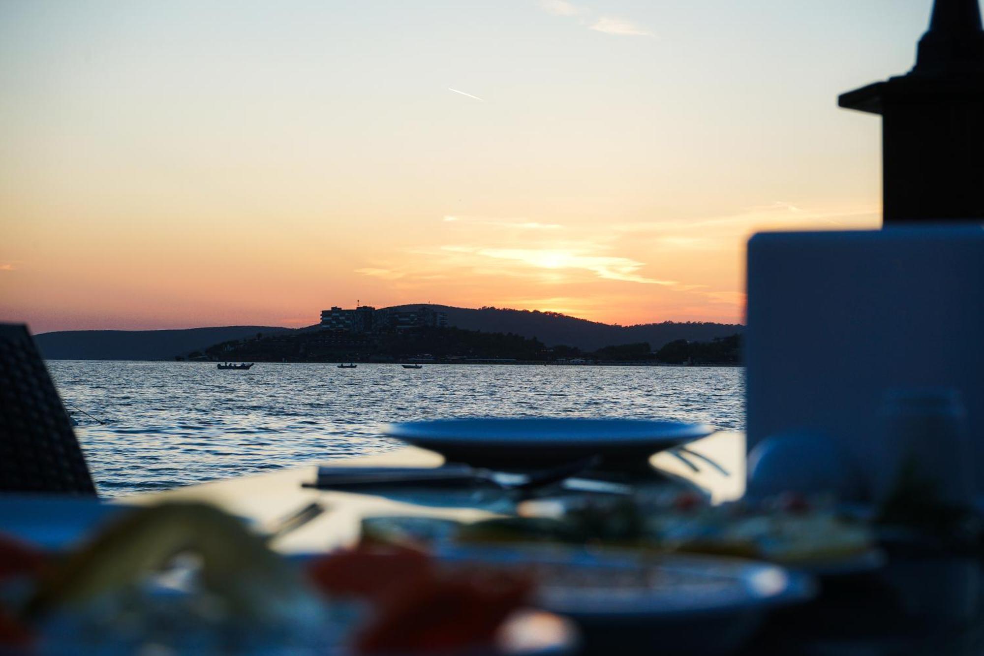 Club Aquarium Hotel & Spa Guvercinlik  Εξωτερικό φωτογραφία
