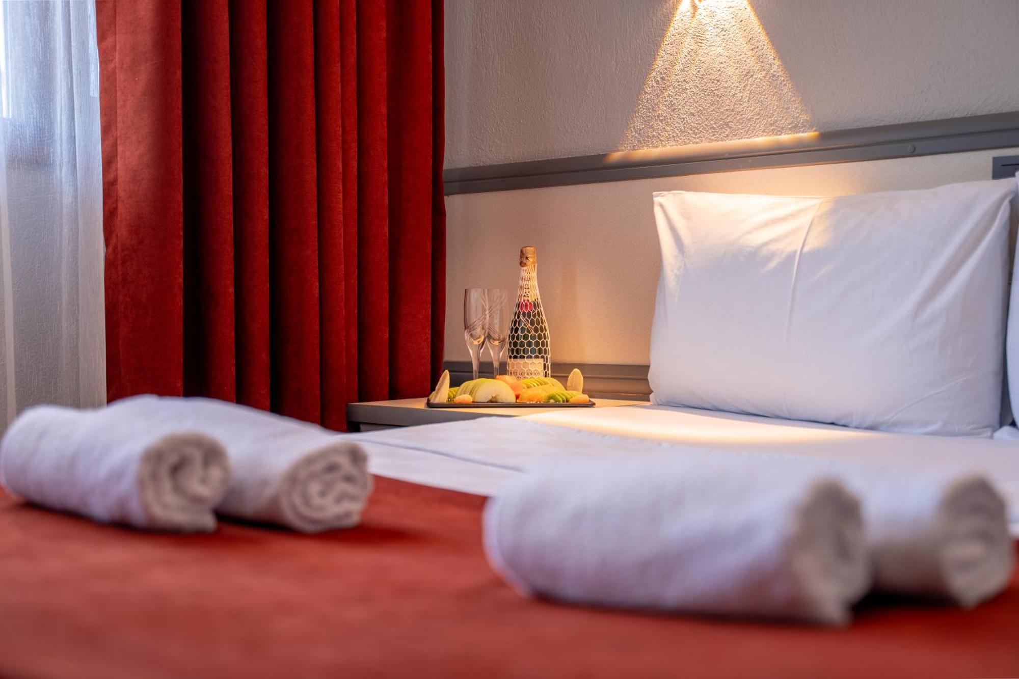 Club Aquarium Hotel & Spa Guvercinlik  Εξωτερικό φωτογραφία