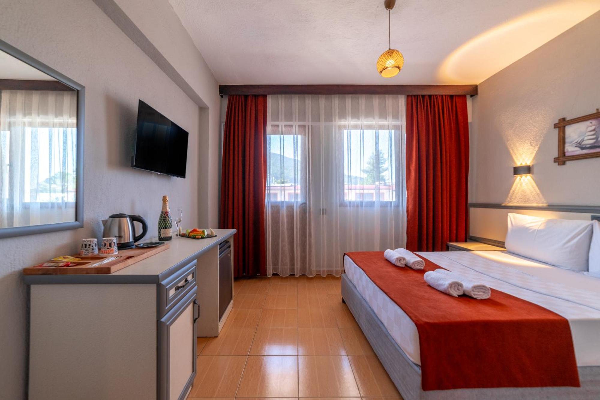 Club Aquarium Hotel & Spa Guvercinlik  Εξωτερικό φωτογραφία