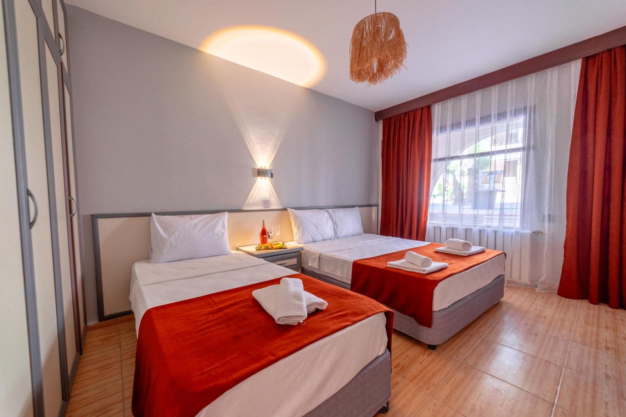 Club Aquarium Hotel & Spa Guvercinlik  Εξωτερικό φωτογραφία